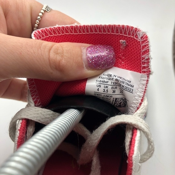 Converse beige womens sneakers size 4Y/ womens 6 - Picture 9 of 9